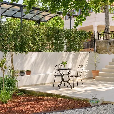 בית נופש Country Retreat